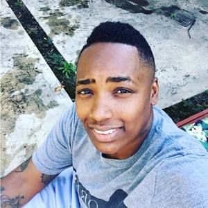 Meet your Posher, Danika